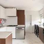 Oliva 50 - 4 Bedrooms And Office - 3 Bathrooms - Near Expo & Airport アパート *