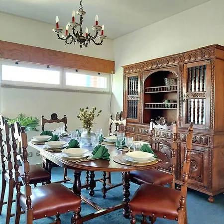 Oliva 50 - 4br, Office And Balcony