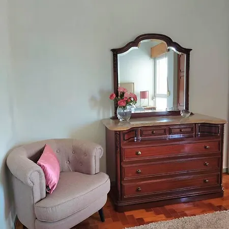 Apartment Oliva 50 - 4br, Office And Balcony Lisbon