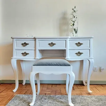 Oliva 50 - 4br, Office And Balcony * Lisbon