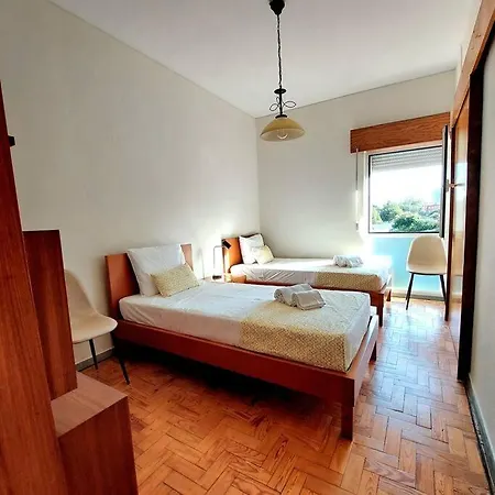Apartment Oliva 50 - 4br, Office And Balcony