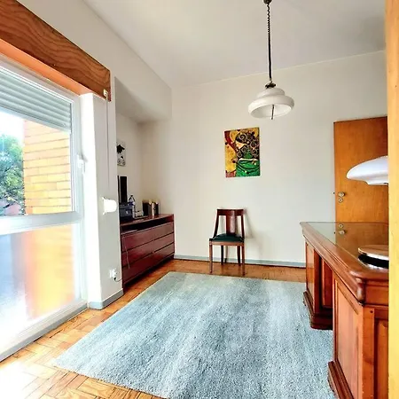 Oliva 50 - 4br, Office And Balcony * Lisbon