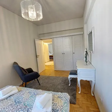 Oliva 50 - 4 Bedroom And Office - Near Expo And Airport Lejlighed Lisboa